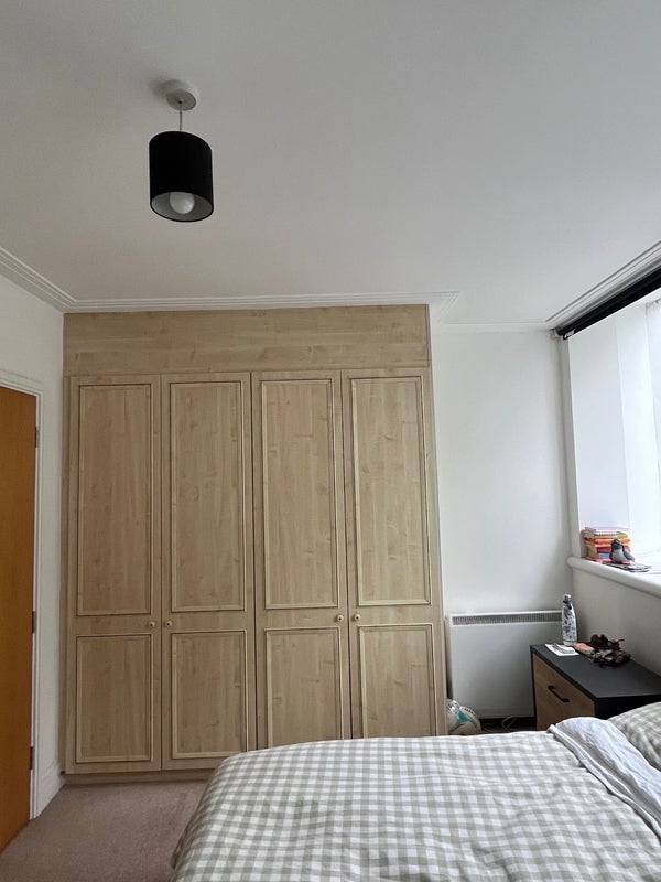 Flat Drayton Park in Greater London