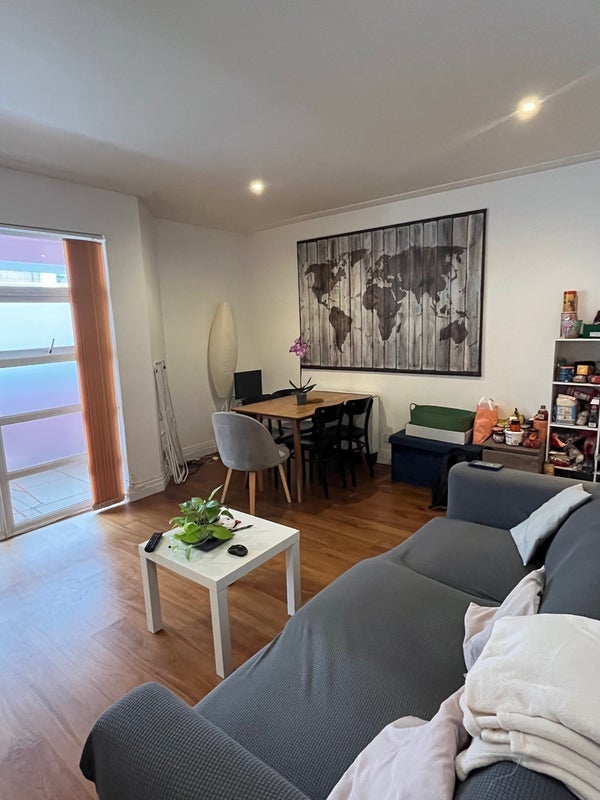 Flat Drayton Park in Greater London