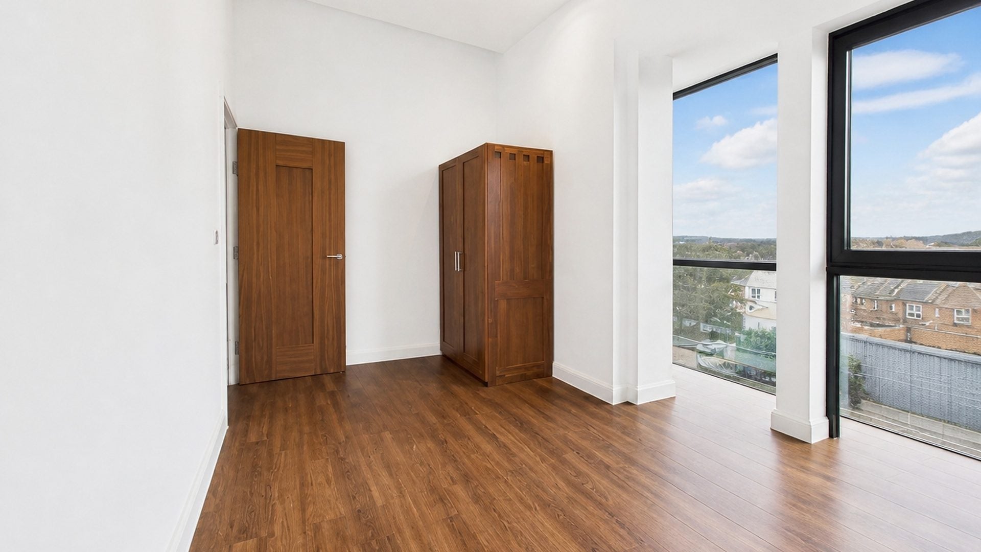 Flat Durnsford Road in Greater London