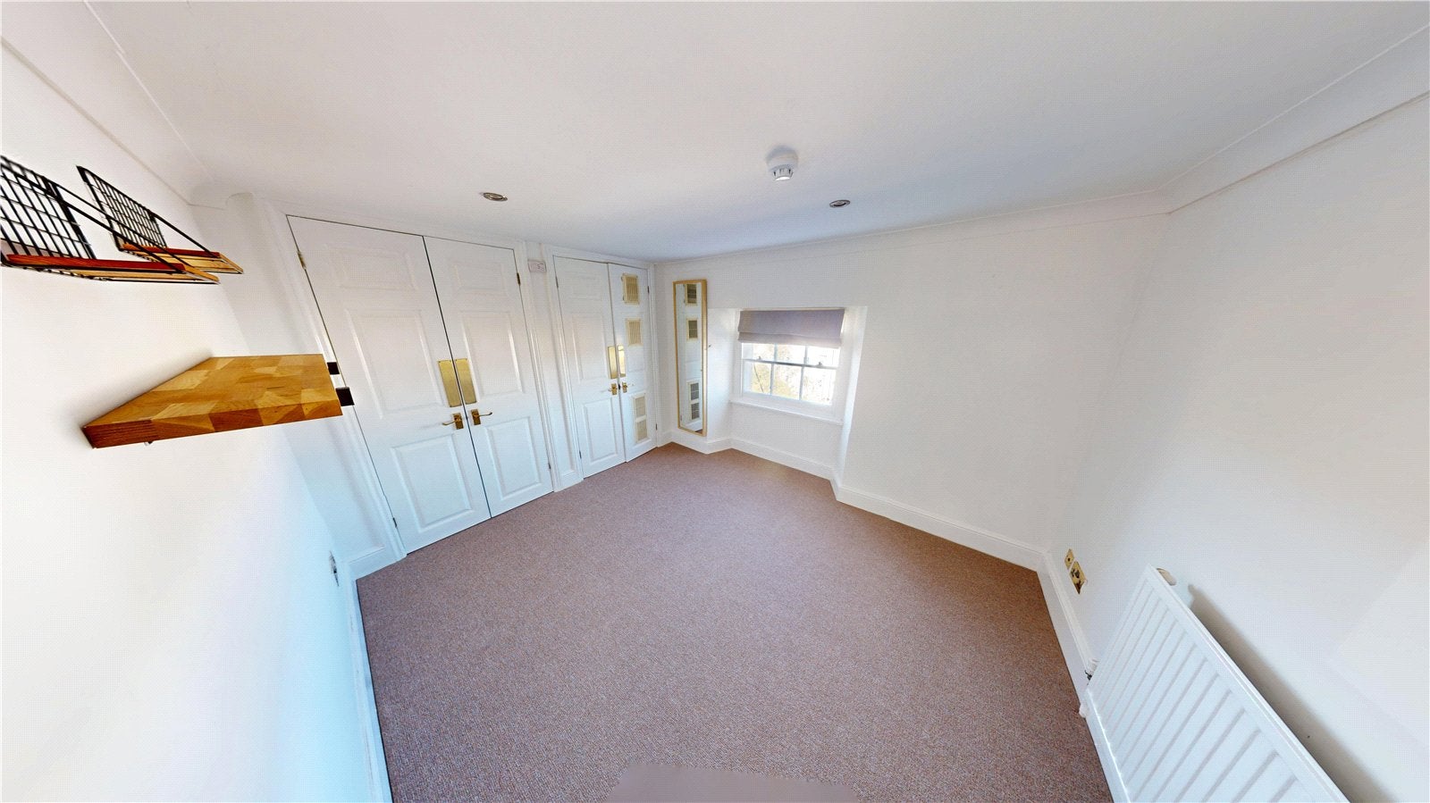 Flat Oakfield Road in Bristol