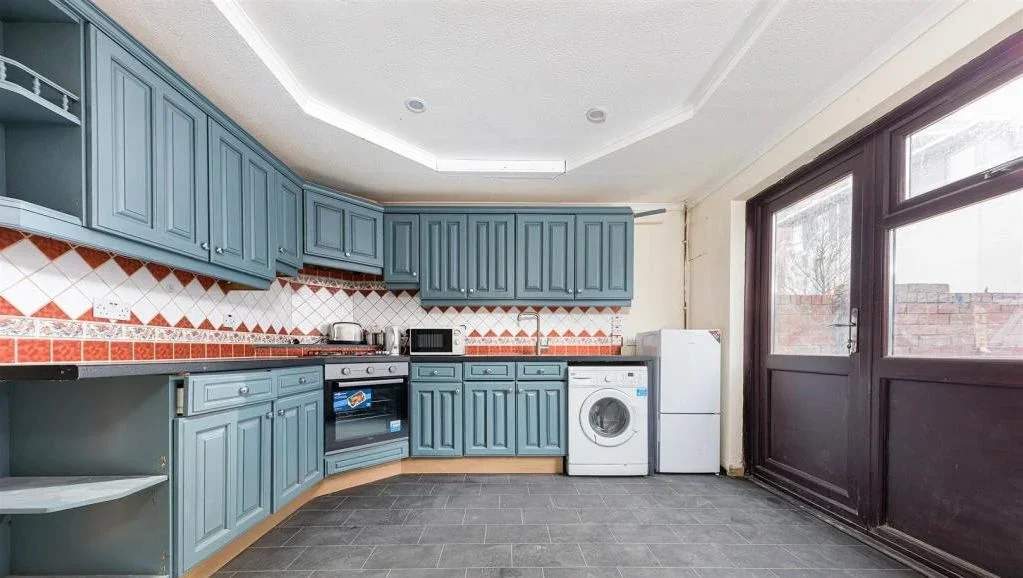 House Derwent Drive in Greater London