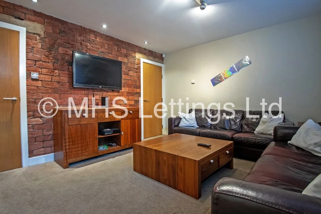 Room Granby Grove in Leeds