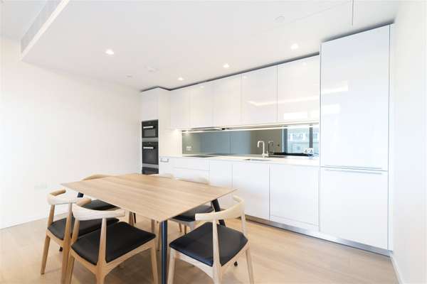 Flat Lillie Square in Greater London