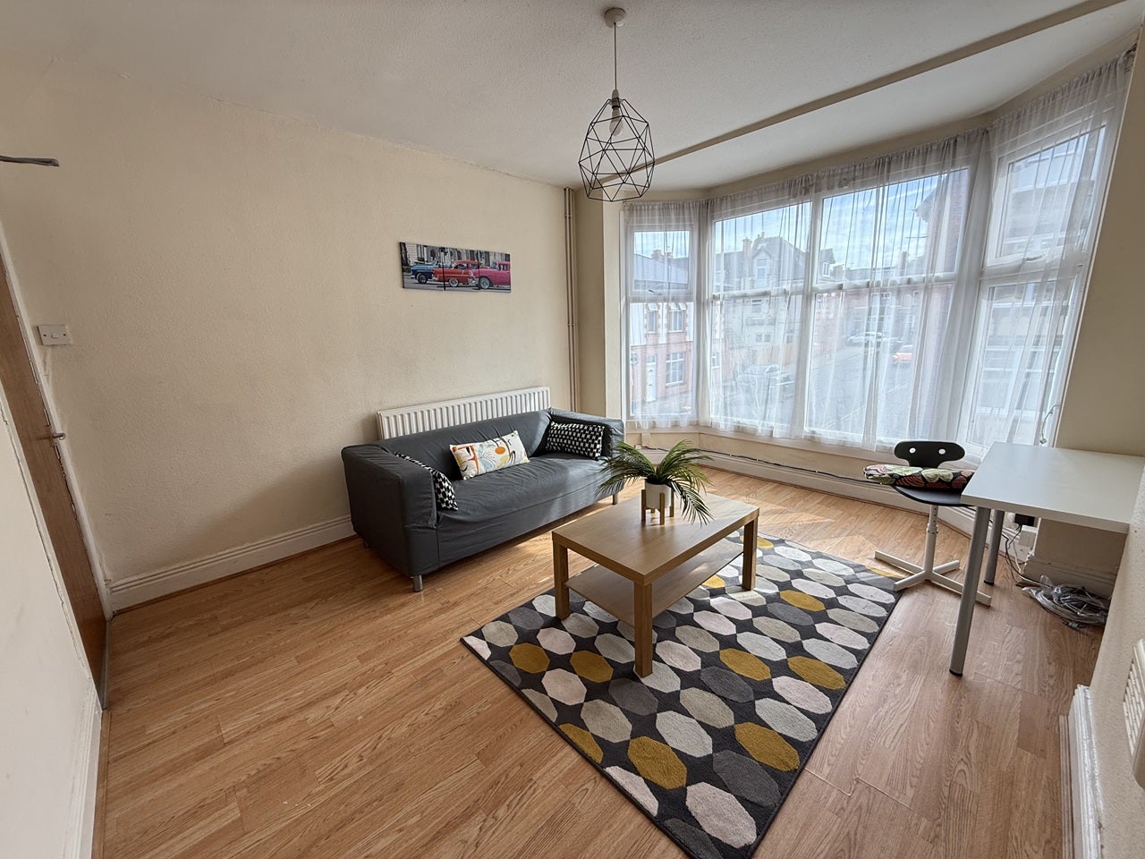 Flat Beckingham Road in Leicester