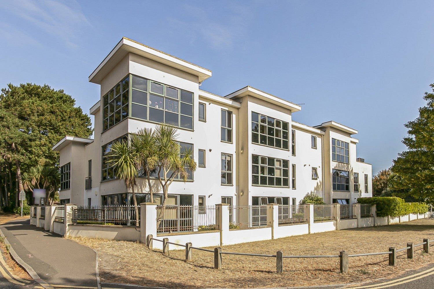 Flat King's Park Road in Bournemouth