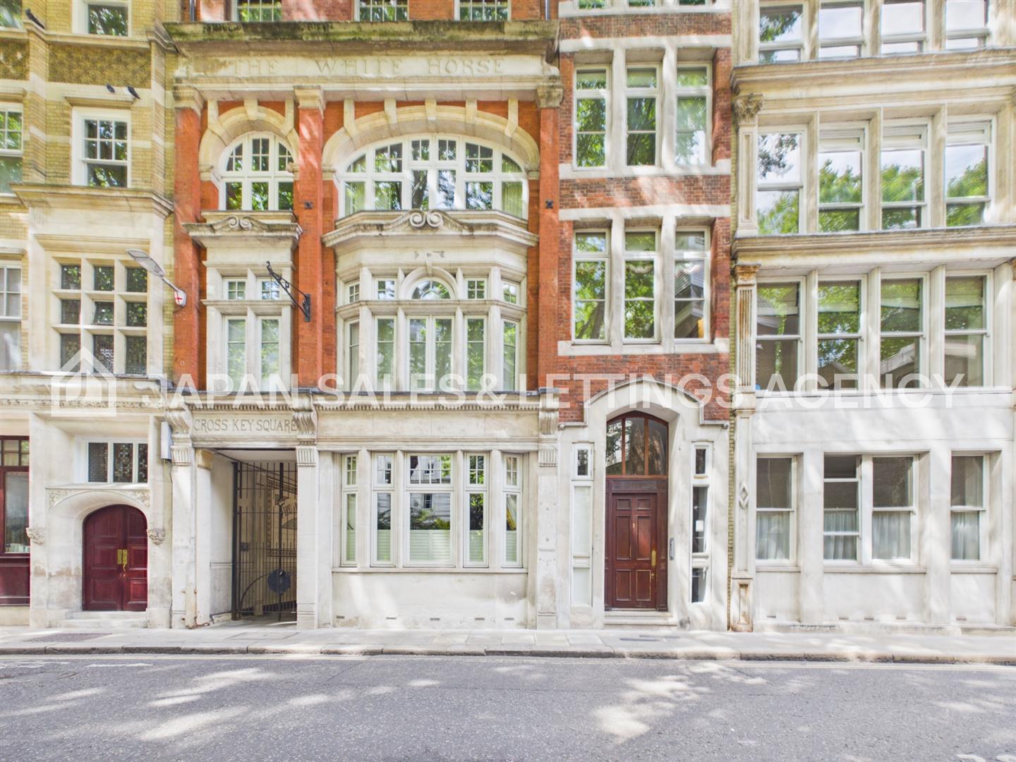 Flat Cross Key Square in City of London
