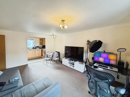 Flat Osier Avenue in Peterborough