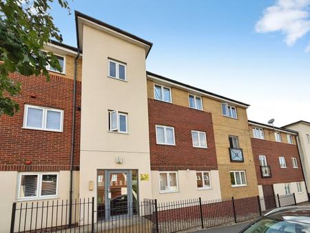 Flat Osier Avenue in Peterborough
