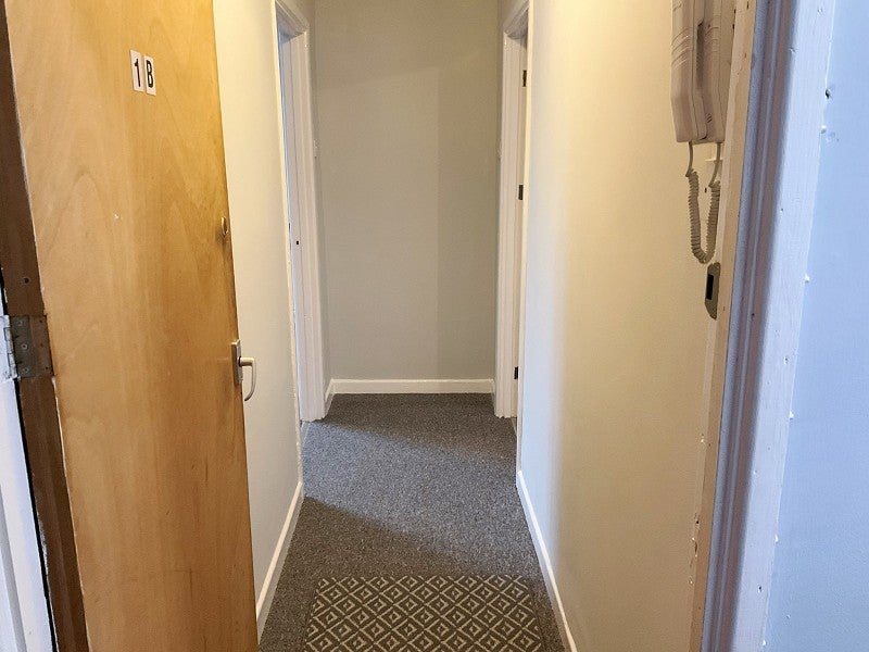 Flat Bryn Road in Upper Loughor