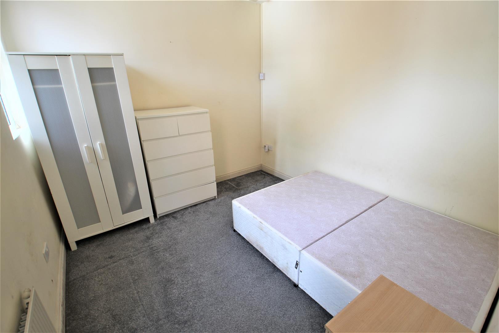 Flat Morris Lane in Leeds