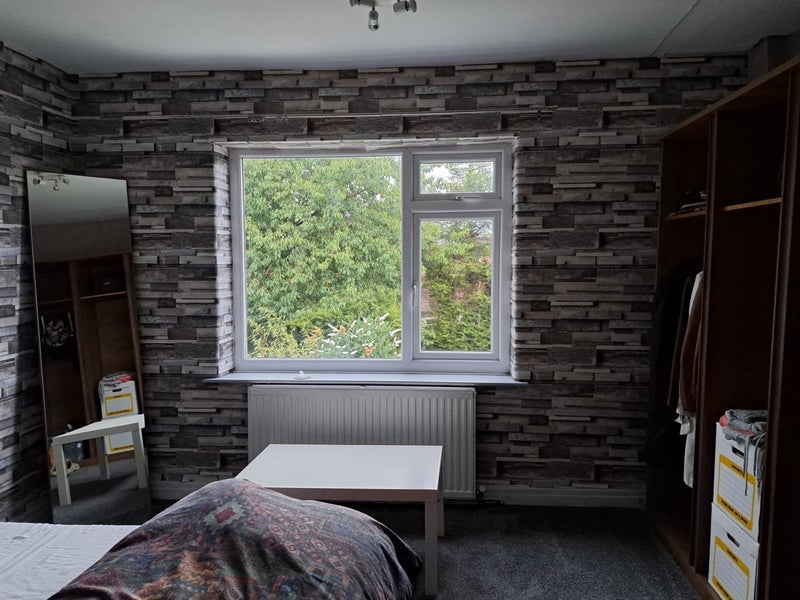 Room Moston Lane East in Manchester