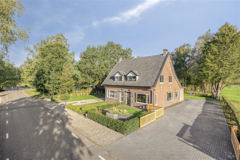 Huis Papegaaiweg 61 in Wenum Wiesel