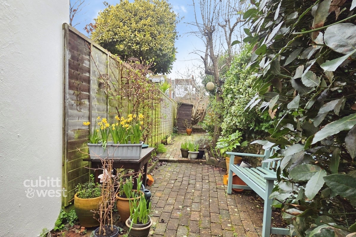 House Bicknor Lane in Maidstone