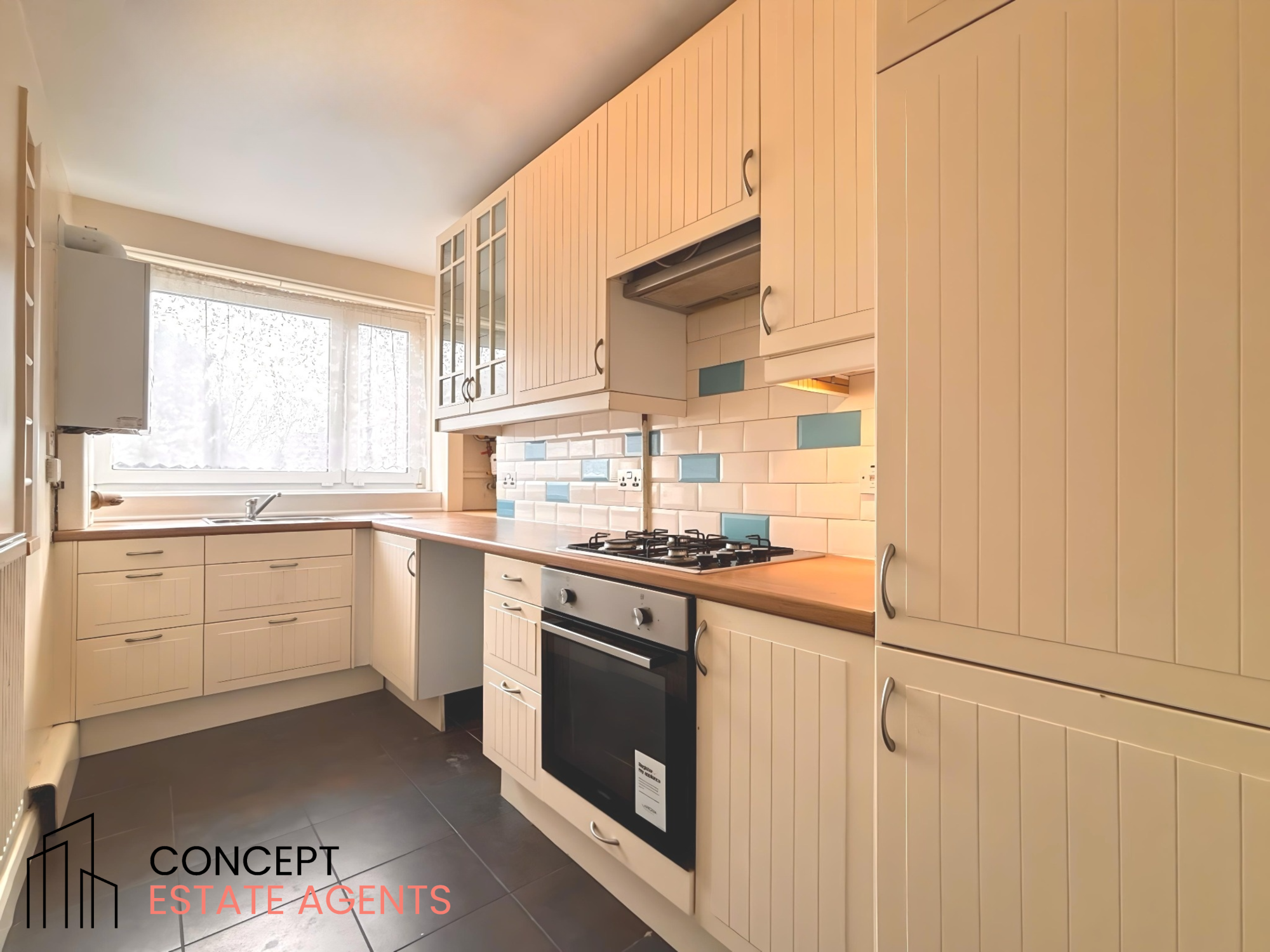 Flat Tangley Grove in Greater London