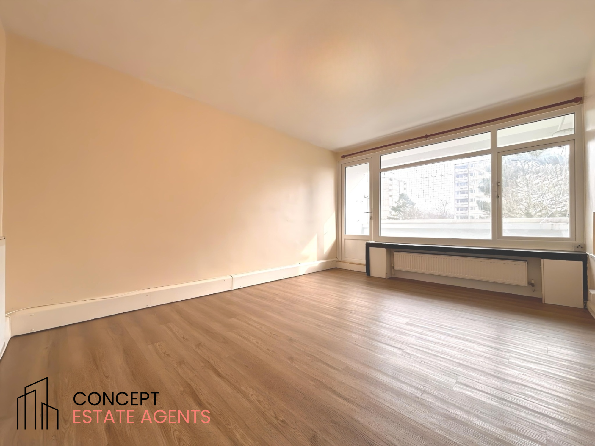 Flat Tangley Grove in Greater London