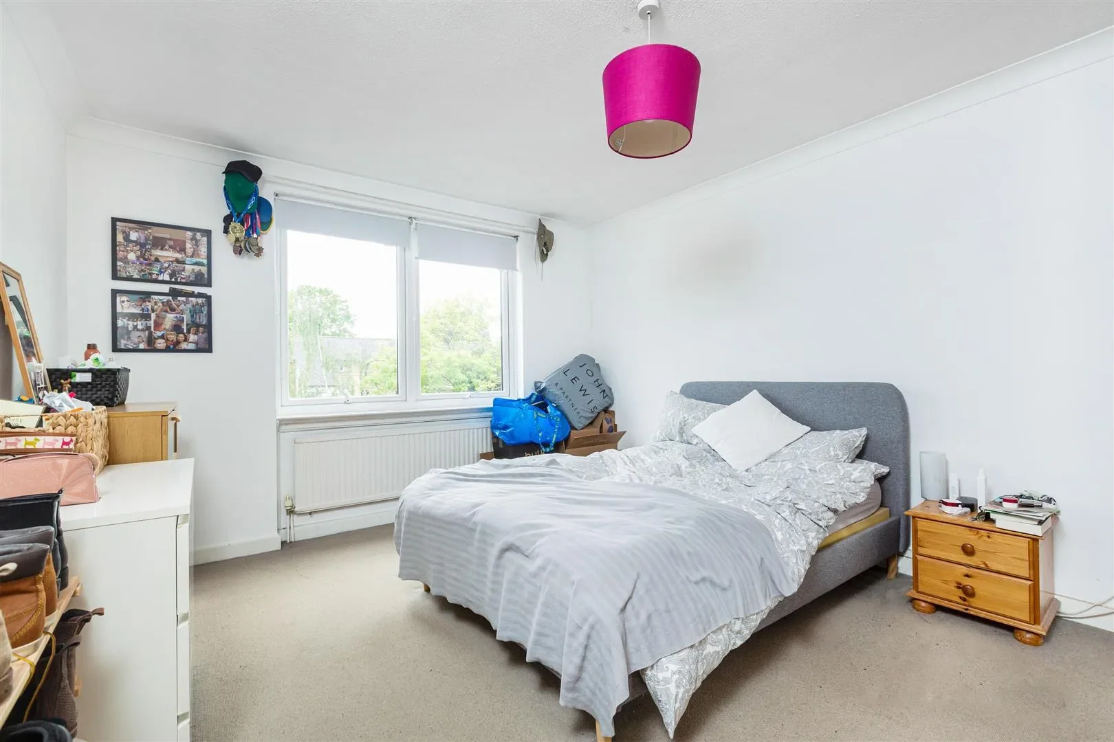 Flat Gipsy Lane in Greater London