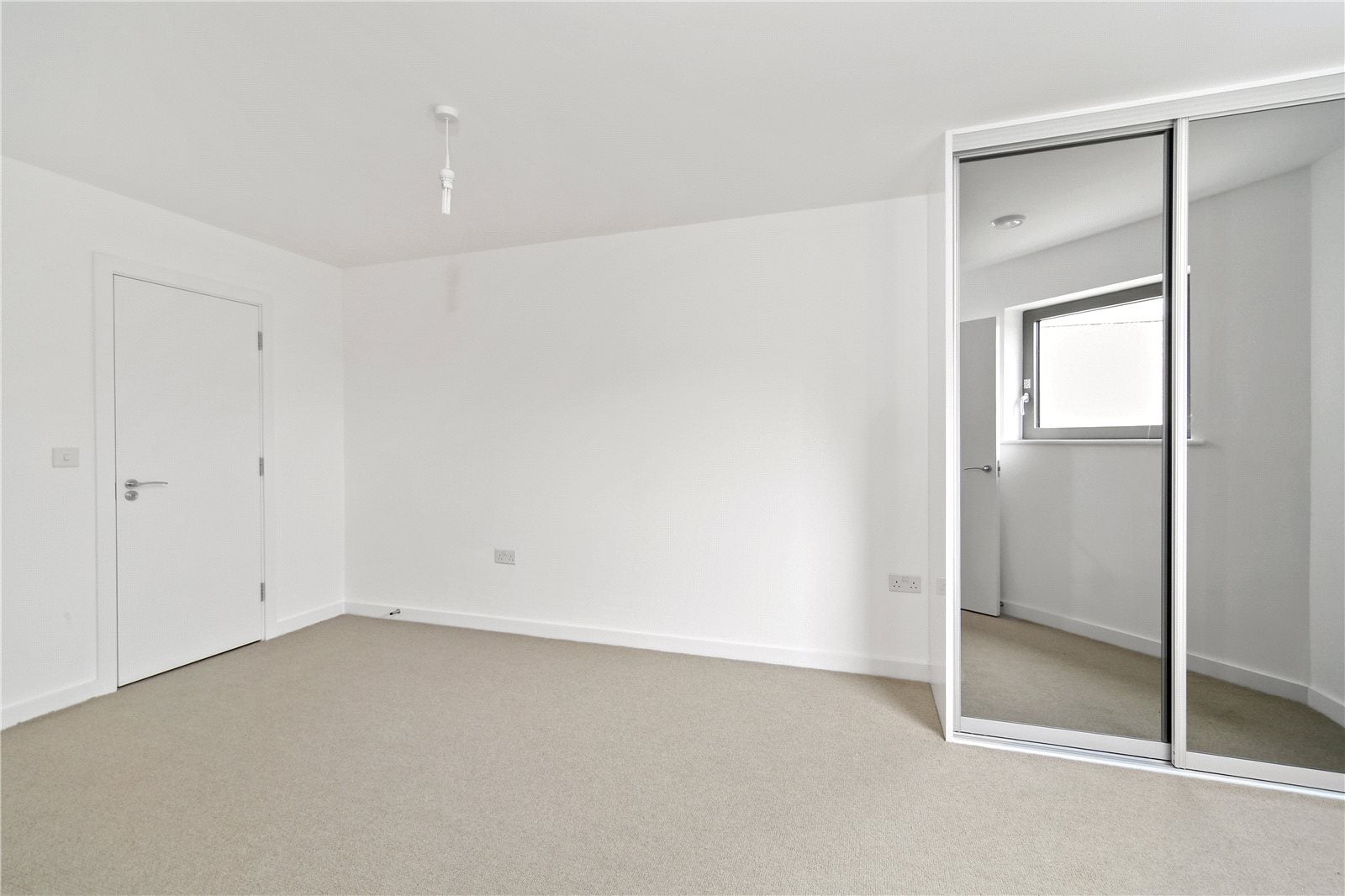 Flat Allcroft Road in Greater London