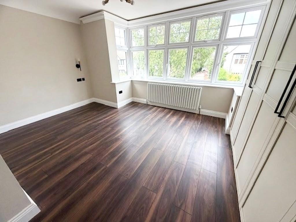 House Beech Walk in Greater London
