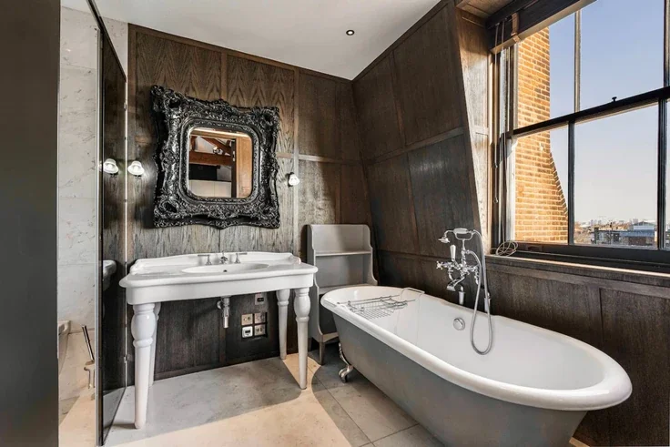 Flat Cadogan Square in Greater London