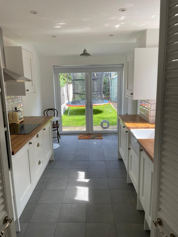 Room Pretoria Road in Greater London