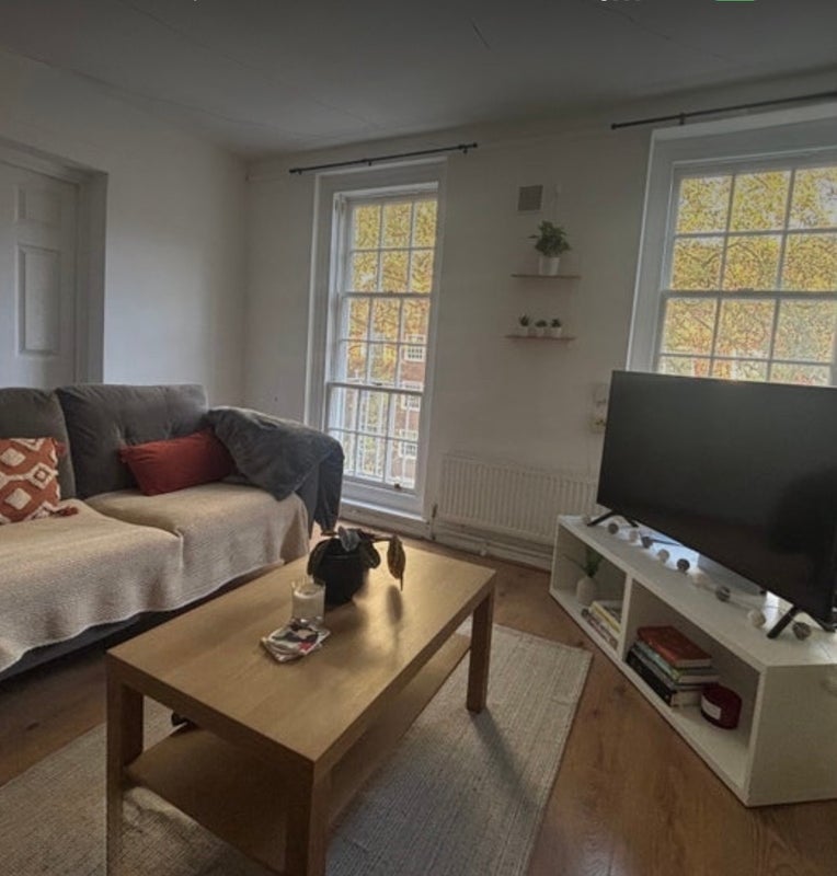 Room New End Square in Greater London