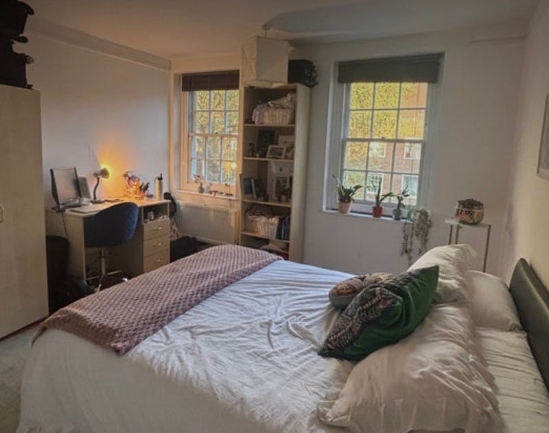 Room New End Square in Greater London