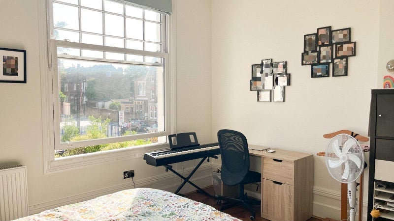 Room Buckleigh Road in Greater London