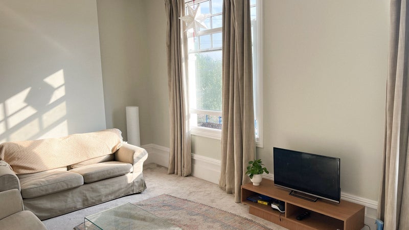 Room Buckleigh Road in Greater London