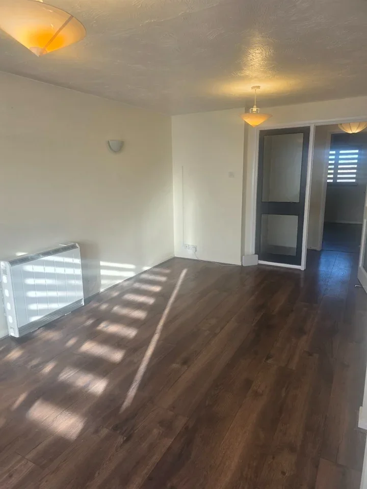 Flat Donald Biggs Drive in Gravesham
