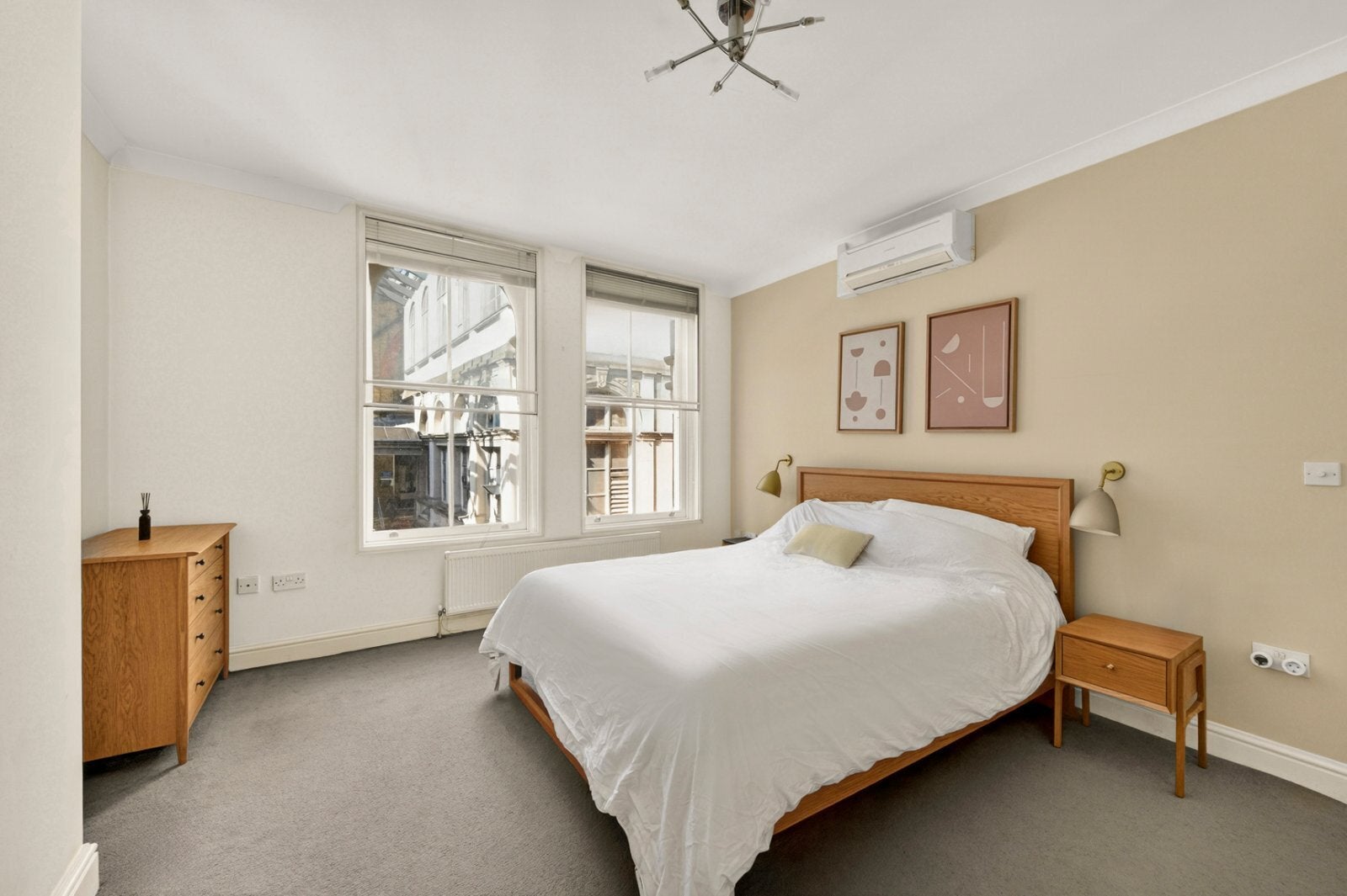 Flat Villiers Street in City of Westminster