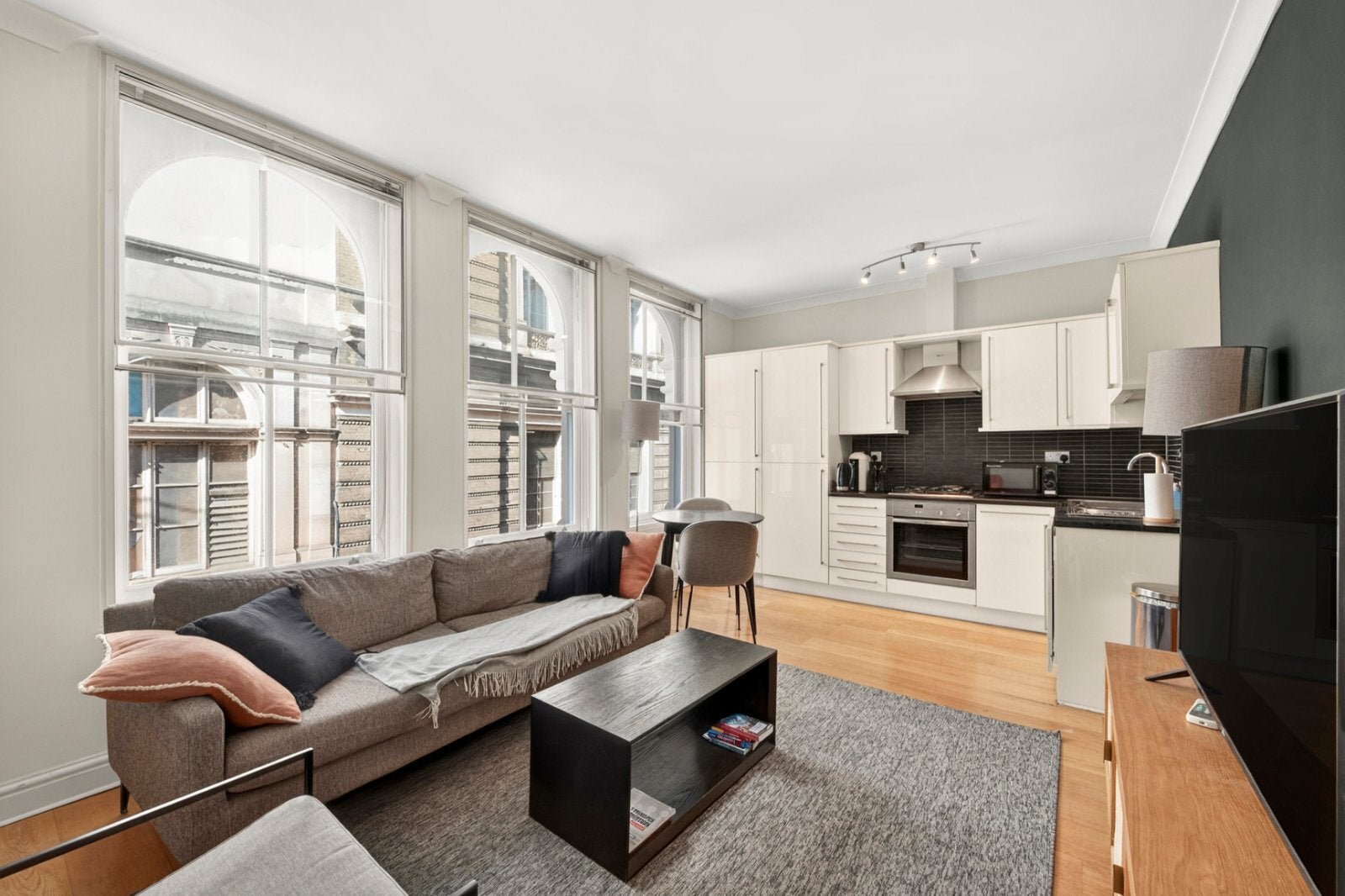 Flat Villiers Street in City of Westminster