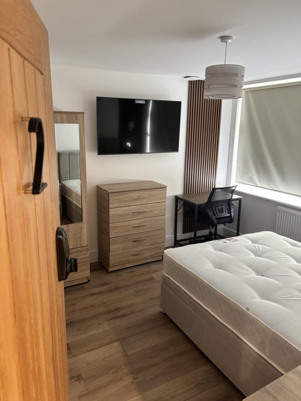 Room Bournewood Road in Greater London