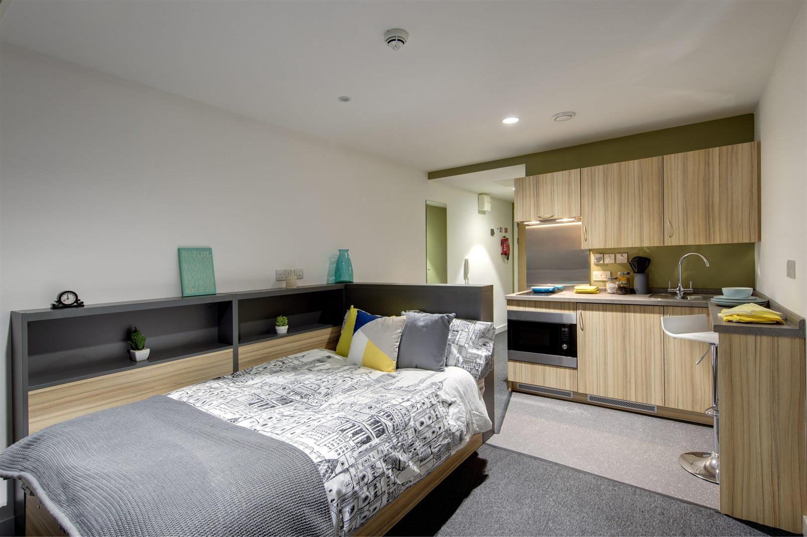 Room St James Road in Glasgow