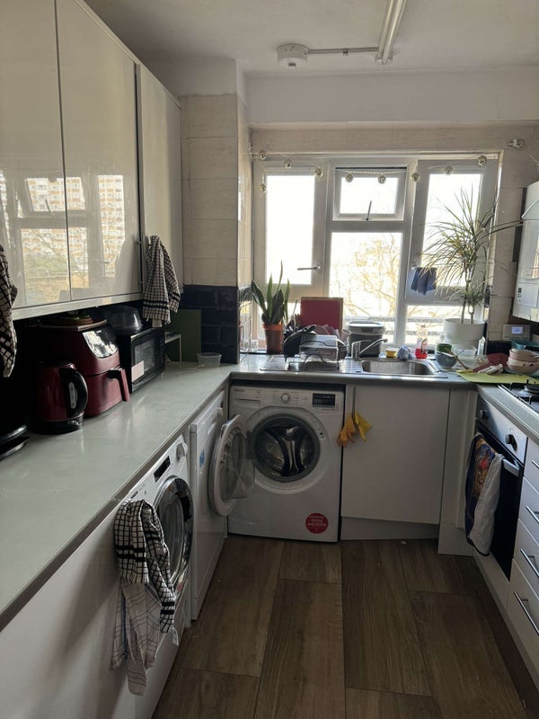 Room King Square in Greater London