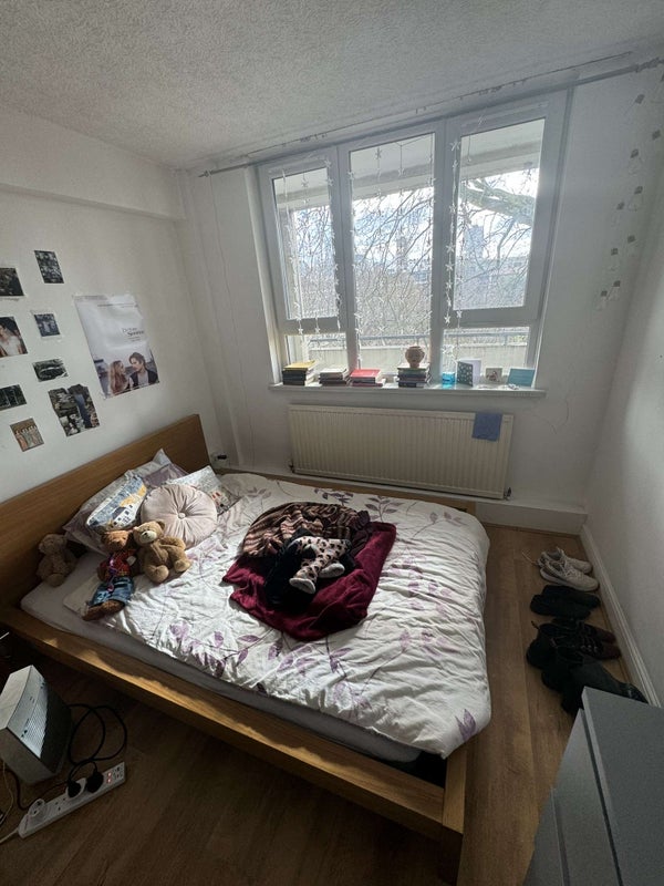 Room King Square in Greater London