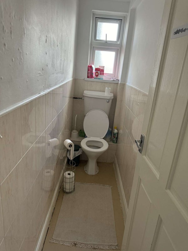 Room King Square in Greater London