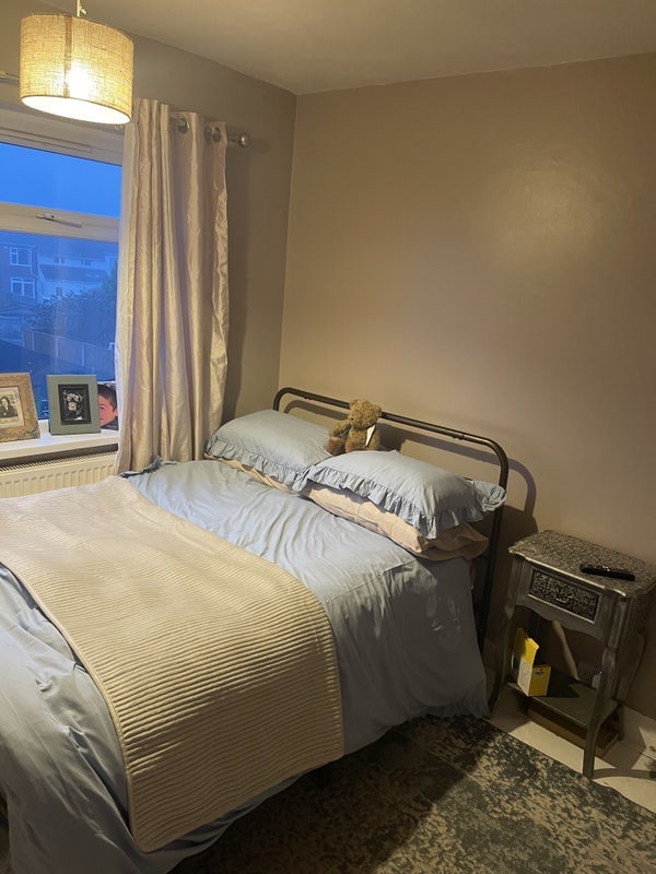 Room Dulverton Avenue in Coventry