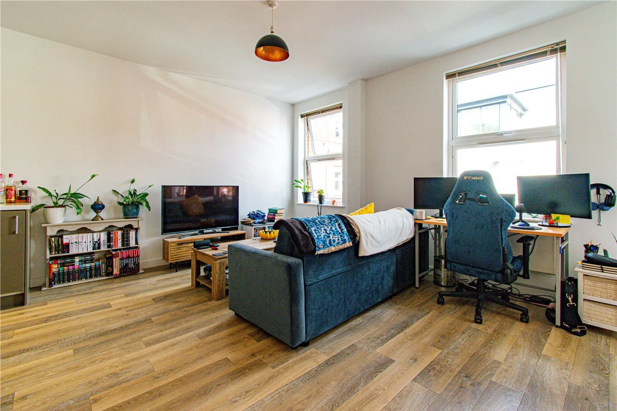 Flat Strawberry Hill in Newbury