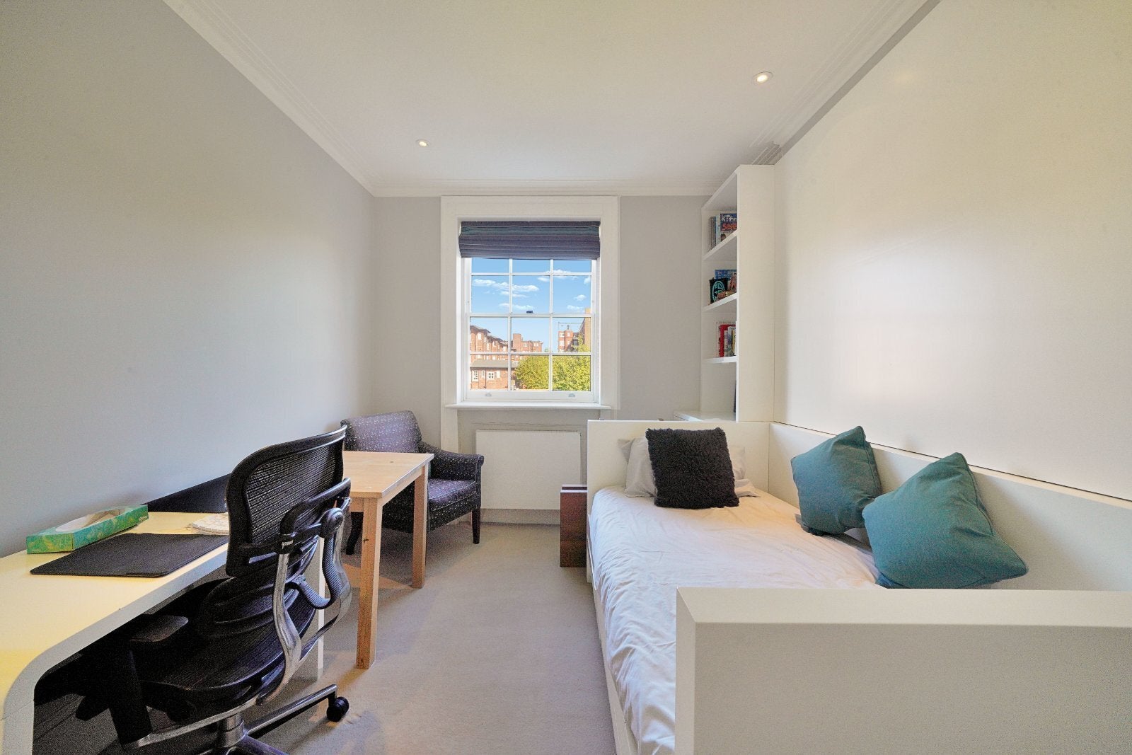 House Hamilton Terrace in City of Westminster