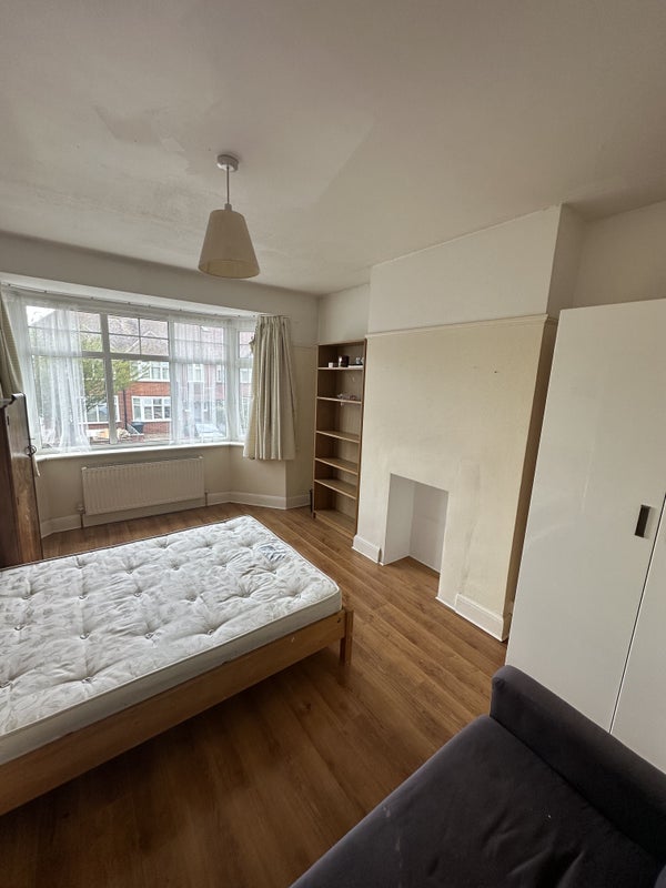 Room Park View in Greater London