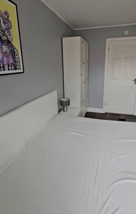 Room Woolmonger Street in Northampton