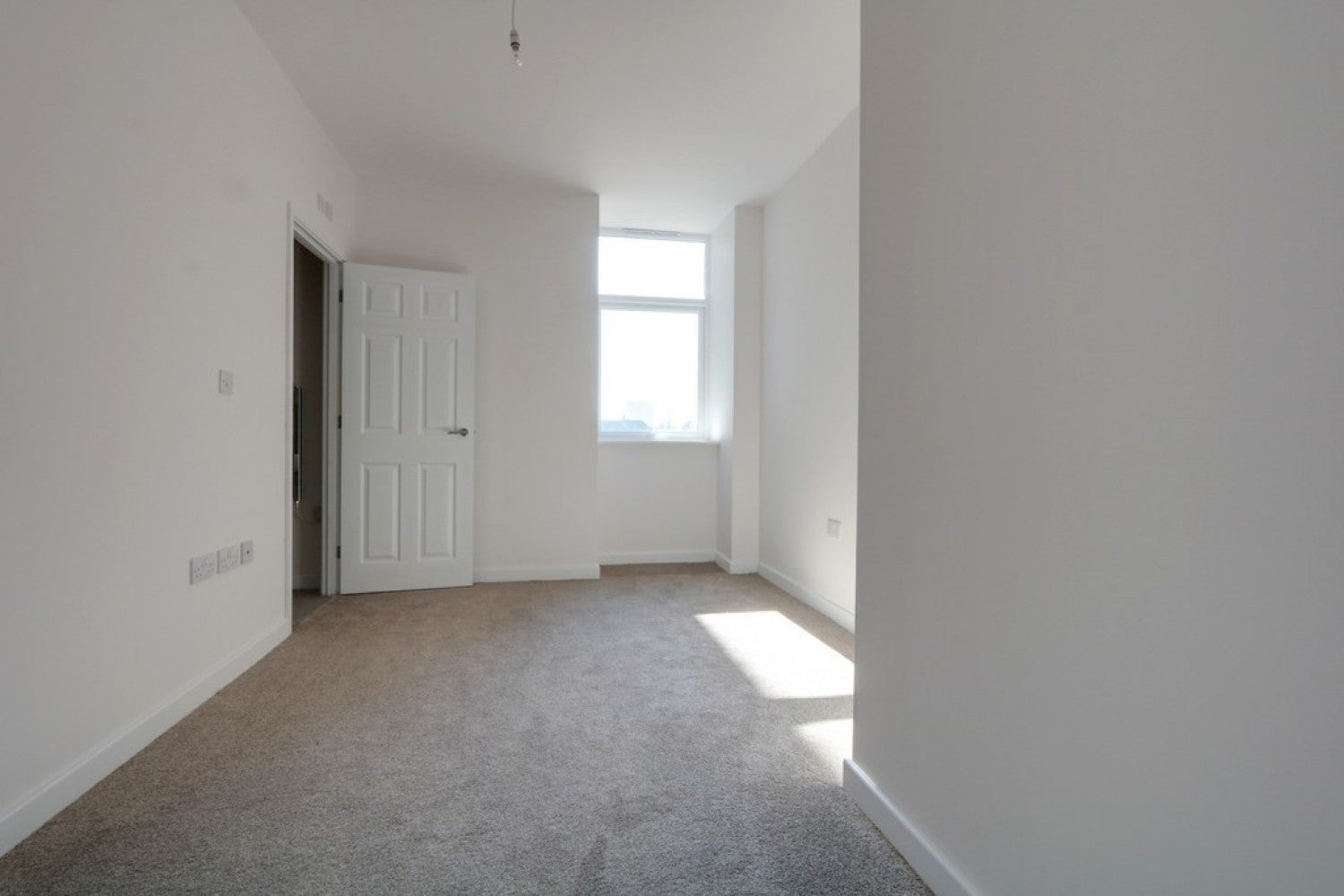 Flat Victoria Avenue in Southend-on-Sea