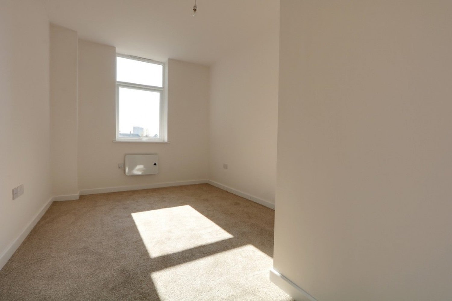 Flat Victoria Avenue in Southend-on-Sea