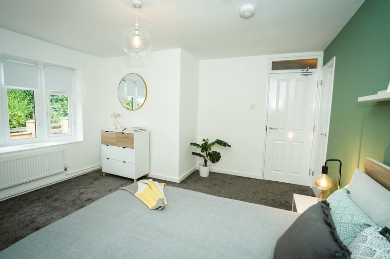 Room Chiltern Gardens in Dawley