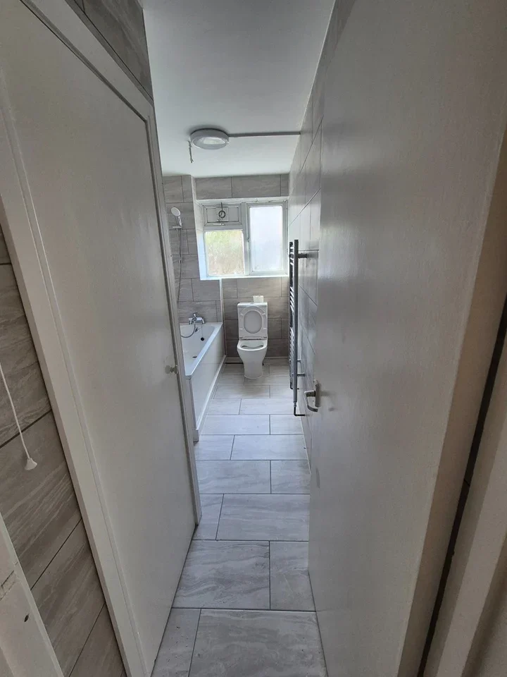 Flat Thomas A'Beckett Close in Greater London
