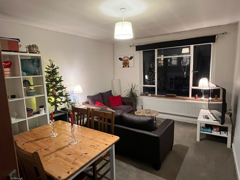 Flat Rita Road in Greater London