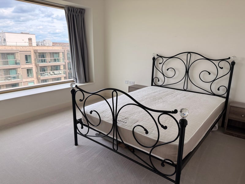 Room Riverside Walk in Greater London