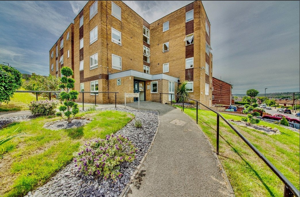 Flat Cottenham Road in Rawmarsh