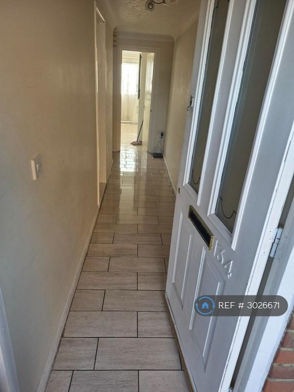 Room Redbourne Drive in Greater London