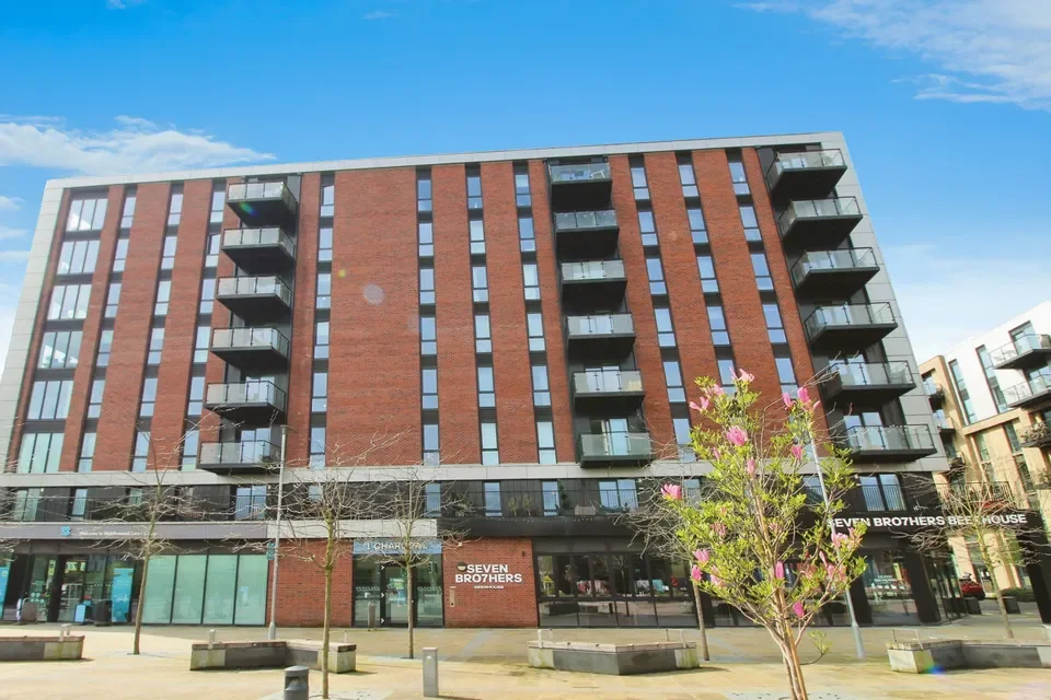 Flat Lockside Lane in Salford